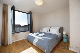 017 5455 30 Rogoznica Villa with pool near the beach for sale