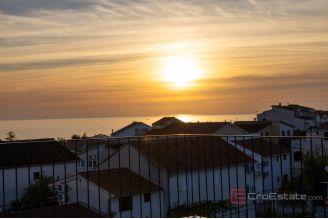 017 5455 30 Rogoznica Villa with pool near the beach for sale