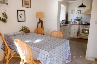 018 2052 97 Peljesac House with sea view for sale