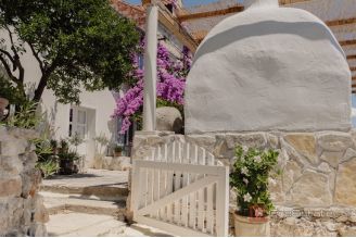 023 2052 97 Peljesac house with sea views for sale