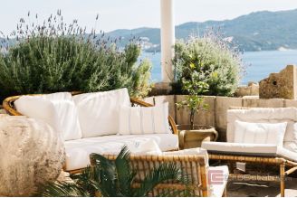 018 2052 97 Peljesac House with sea view for sale