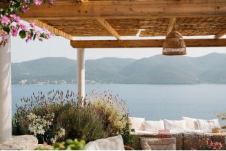 018 2052 97 Peljesac House with sea view for sale