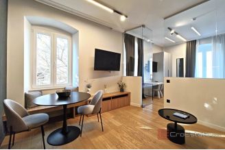 020 2051 54 split center apartment units for sale