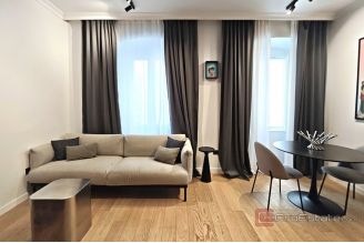 020 2051 54 split center apartment units for sale