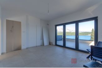 016 2013 251 island korcula duplex apartment with a sea view for sale