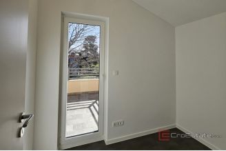 012 1030 03 Losinj House with a sea view for sale