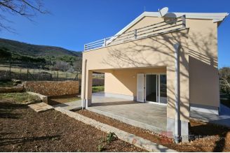 012 1030 03 Losinj House with a sea view for sale