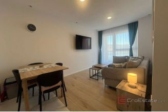 011 2057 01 Ciovo Fully furnished one bedroom apartment for rent