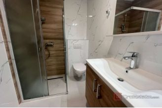 011 2057 01 Ciovo Fully furnished one bedroom apartment for rent