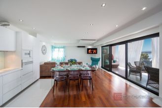 012 1021 41 Crikvenica Luxury penthouse with sea view near the beach for sale