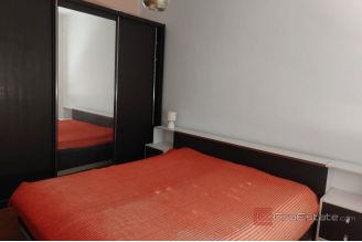 006 2057 02 Zadar Spacious two bedroom apartment for rent