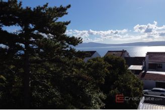 012 1021 44 Crikvenica Modern apartment near the sea for sale