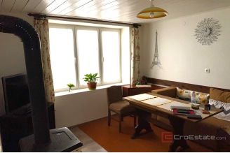 012 1030 07 Mali Losinj House near the centre for sale