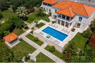 020 2046 118 Dubrovnik Exclusive designer villa with panoramic sea views for sale