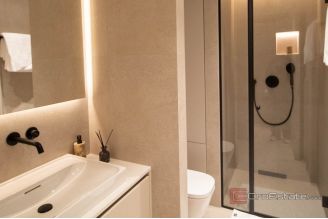 014 2046 153 Split Znjan Luxury apartment with sea view for rent