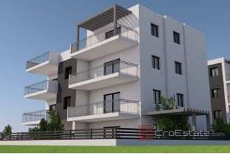 006 2047 117 Trogir Two bedroom apartment with garden for sale