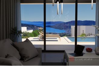 009 2044 79 Trogir Attractive bulding land with permit and a sea view for sale