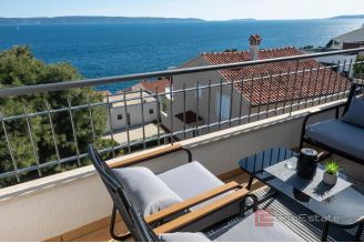 020 2031 225 Ciovo house with open sea view for sale