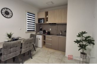 020 2031 225 Ciovo house with open sea view for sale