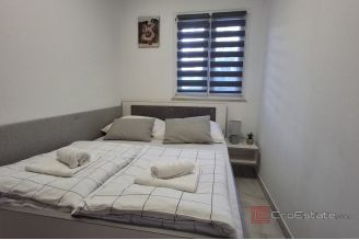 020 2031 225 Ciovo house with open sea view for sale