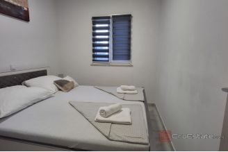 020 2031 225 Ciovo house with open sea view for sale