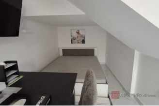 020 2031 225 Ciovo house with open sea view for sale