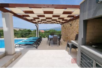 018 5457 30 Zadar Villa with pool and a sea view for sale