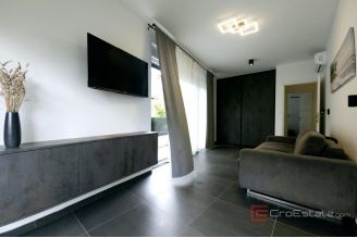 016 1021 46 Krk Modern house in the centre for sale