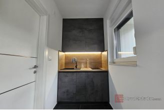 016 1021 46 Krk Modern house in the centre for sale