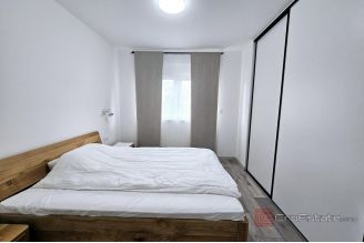 016 1021 46 Krk Modern house in the centre for sale