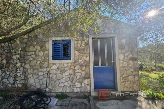 010 5458 30 Makarska Agricultural land near the sea for sale