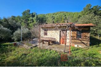 010 5458 30 Makarska Agricultural land near the sea for sale