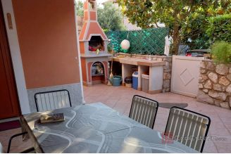 011 1030 12 island losinj house with two apartments for sale