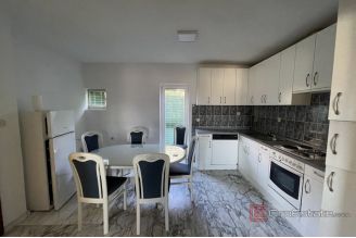 014 5460 30 Imotski Two storey detached house for sale