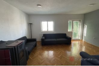 014 5460 30 Imotski Two storey detached house for sale