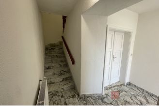 014 5460 30 Imotski Two storey detached house for sale
