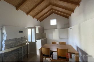 014 5460 30 Imotski Two storey detached house for sale