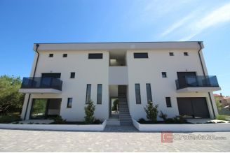 011 1023 56 Krk Duplex apartment with swimming pool near the sea for sale