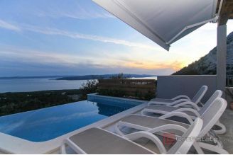 020 2055 04 makarska mediterranean stone house with pool and sea view for sale