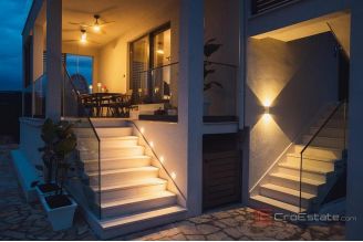 017 5461 30 Rogoznica Villa with two apartments and pool for sale