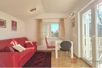 016 2047 118 Split area House with a sea view for sale