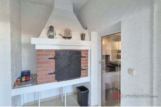 016 2047 118 Split area House with a sea view for sale