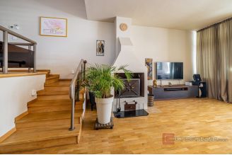 020 2057 04 Krk Semi detached house with a sea view for sale for sale