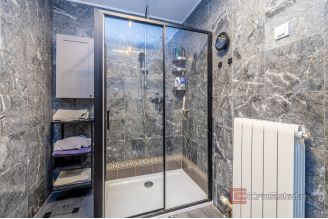 020 2057 04 Krk Semi detached house with a sea view for sale for sale