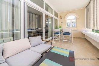 020 2057 04 Krk Semi detached house with a sea view for sale for sale