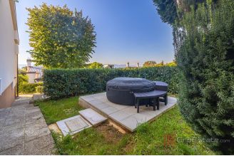 020 2057 04 Krk Semi detached house with a sea view for sale for sale