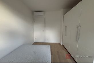 014 2035 329 Split Znjan Modern two bedroom apartment in a new building for rent