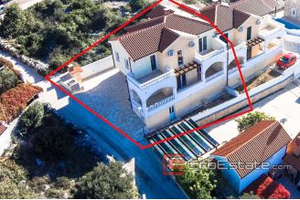 10 2014 96 Rogoznica house for sale sea view