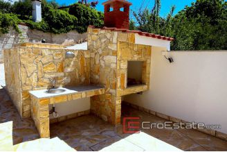 10 2014 96 Rogoznica house for sale sea view