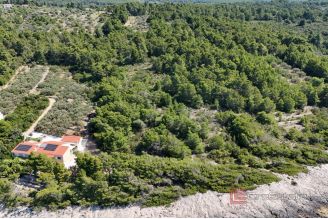011 2052 100 island korcula building plot first row to the sea for sale